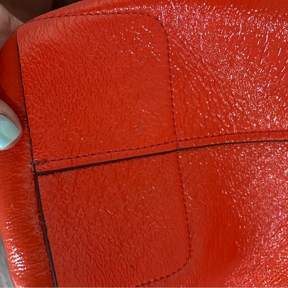 Tory Burch Perry Reversible Tote - Picture 15 of 16